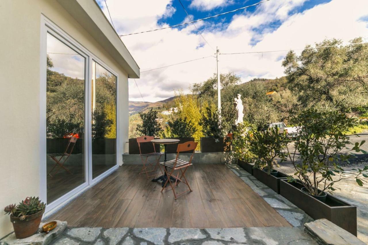 Casa Bisou Italia Wifi Et Parking Free Privato Villa Diano San Pietro Dış mekan fotoğraf